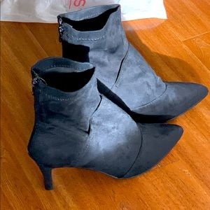 ✨SOCK SUEDE BOOTIES✨